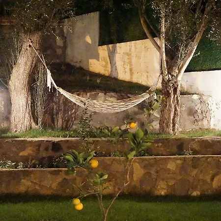 Erythros Boutique Hotel 3*