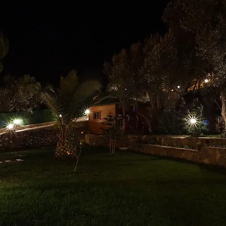 Hotel Erythros Boutique 3*