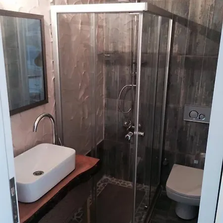 Erythros Boutique Hotel 3*