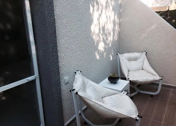 Erythros Boutique Hotel 3*