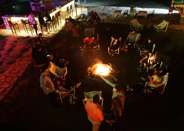 Erythros Boutique Ildir