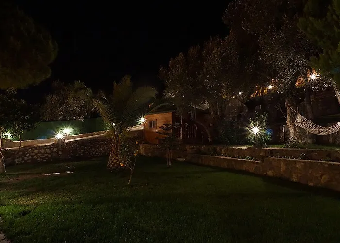 Hotel Erythros Boutique 3*