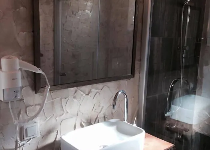 Erythros Boutique Hotel