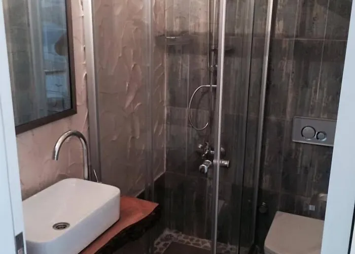 Erythros Boutique Hotel 3*